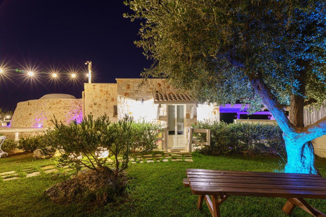 Relais Il Trullo Della Rupe Hotell Ostuni Exteriör bild