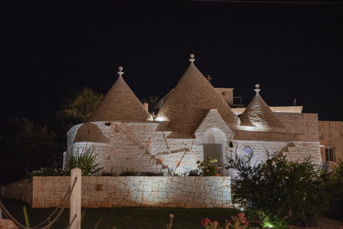 Relais Il Trullo Della Rupe Hotell Ostuni Exteriör bild
